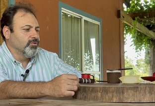 Silas Vicente Barbosa Júnior produtor de leite e queijo prosa com o deva