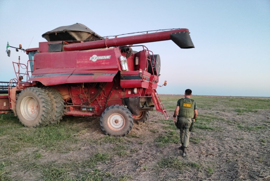 Colheitadeira de Soja é apreendida em Luciana durante Operação Amazônia Foto Sema MT